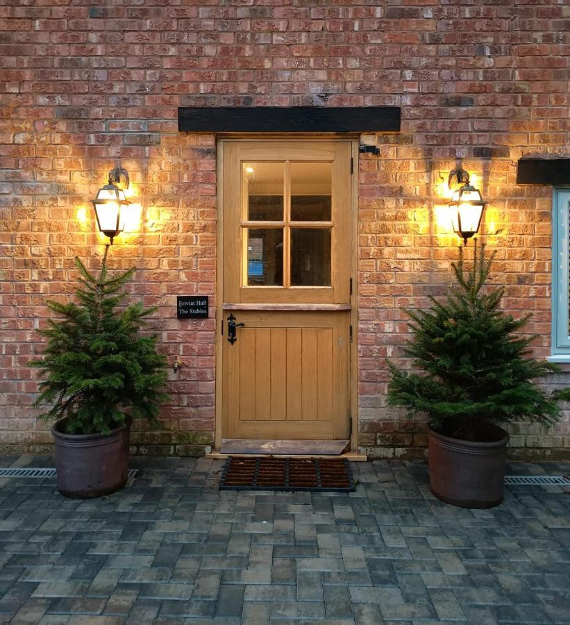 The Stables At Eriviat Hall Henllan (Clwyd) Exterior foto