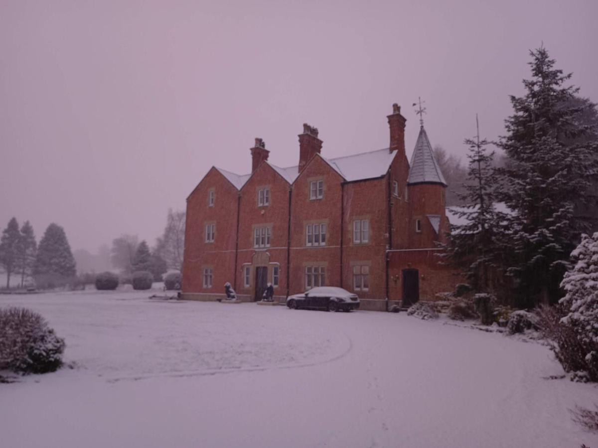The Stables At Eriviat Hall Henllan (Clwyd) Exterior foto